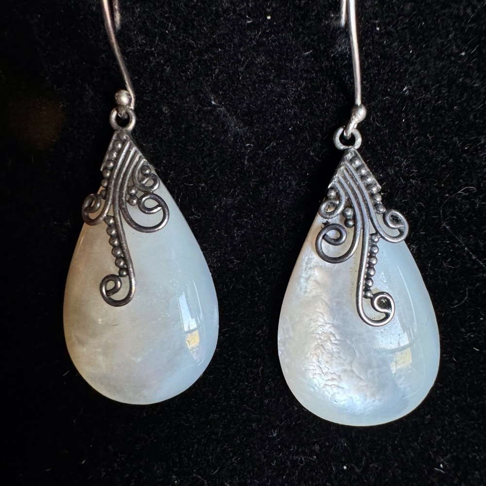 Vintage 925 Sterling Pearl Teardrop Earrings Pierced